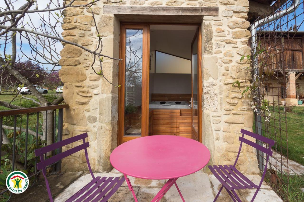 Au Bonheur Du Cedre Hotel Saint-Lattier Bagian luar foto